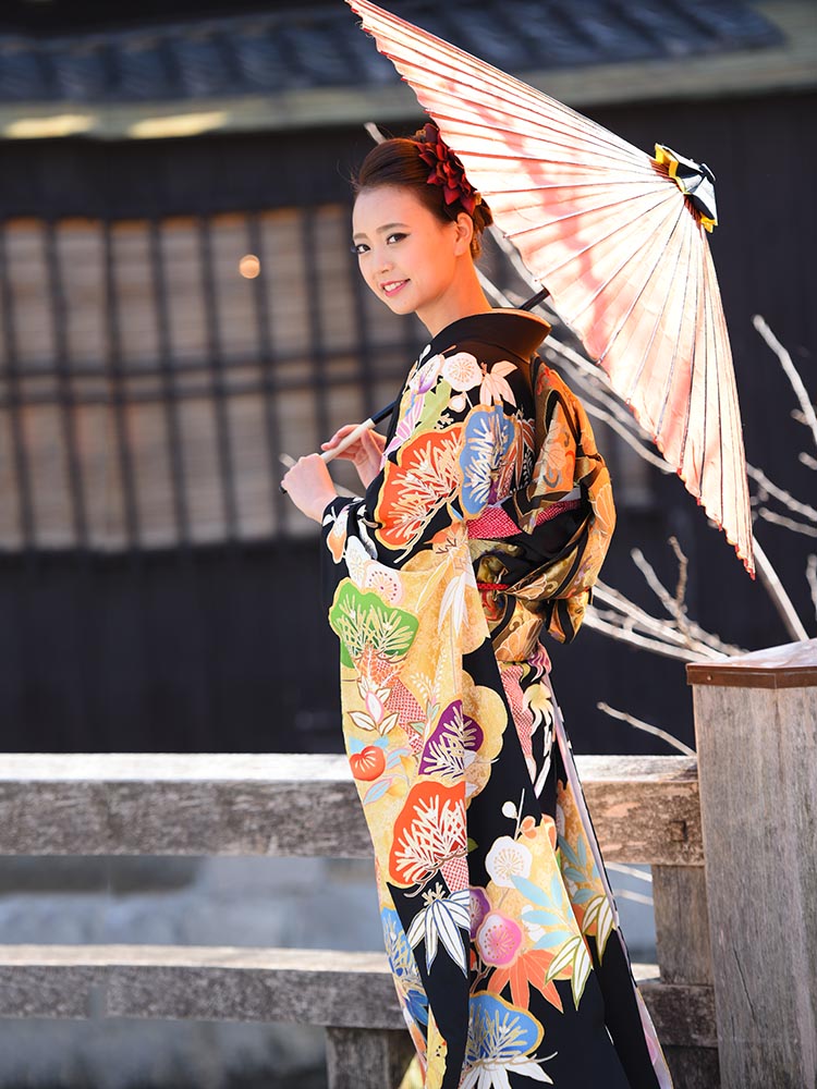 大振袖 正絹 金彩 刺繍 檜垣に草花 成人式 着物 kimono A-0956