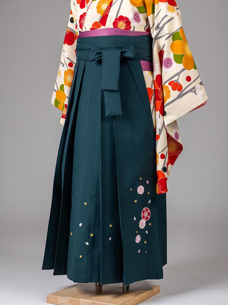 【袴単品レンタル】　ジュニアサイズ　濃い緑刺繍　品番：hakama-034