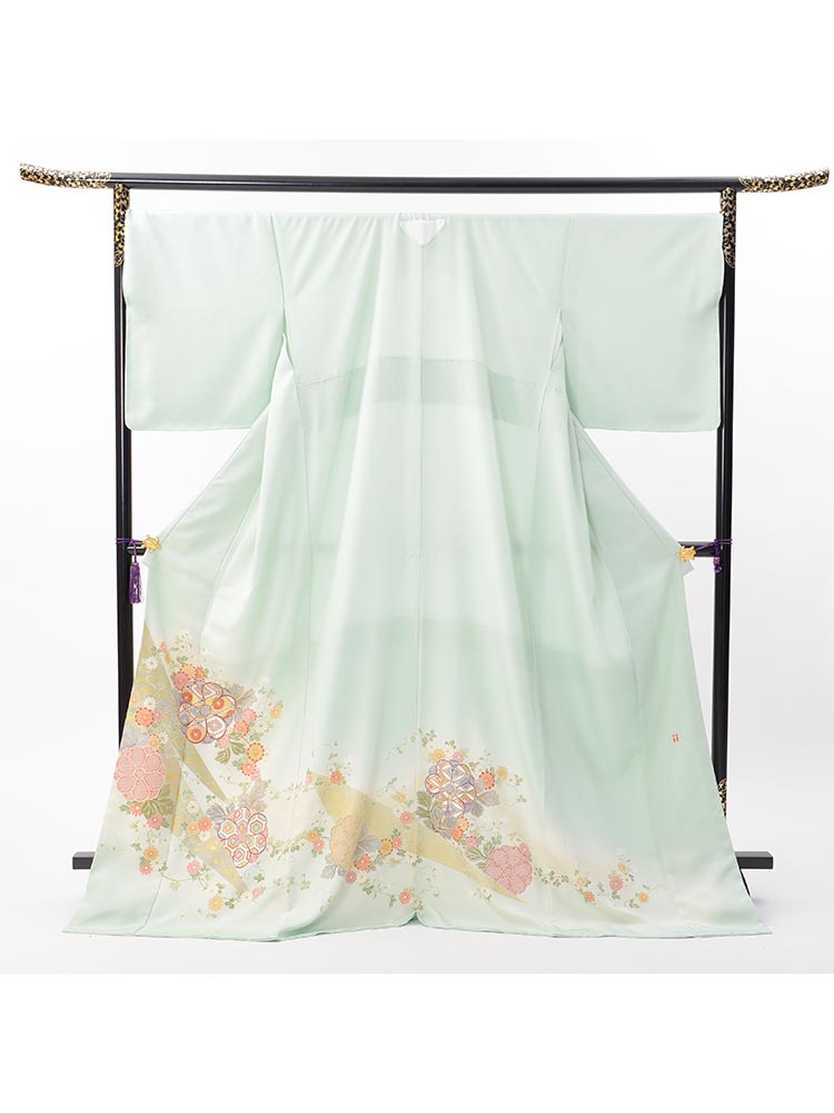 【高級色留袖レンタル】I-150 淡いグリーン　花々 XOサイズ 花々