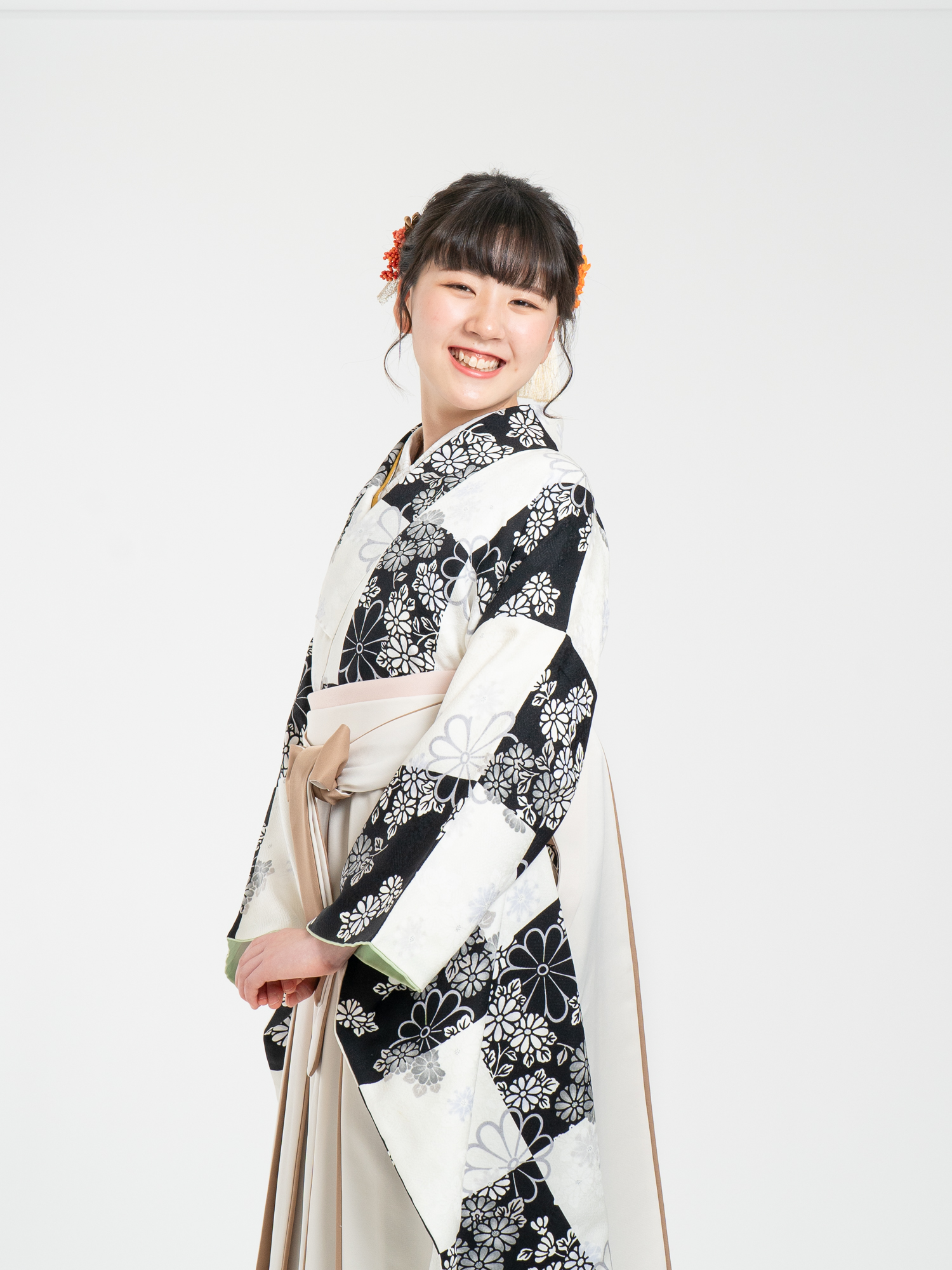 正絹の二尺袖着物と袴のレンタル商品。品番2−２０