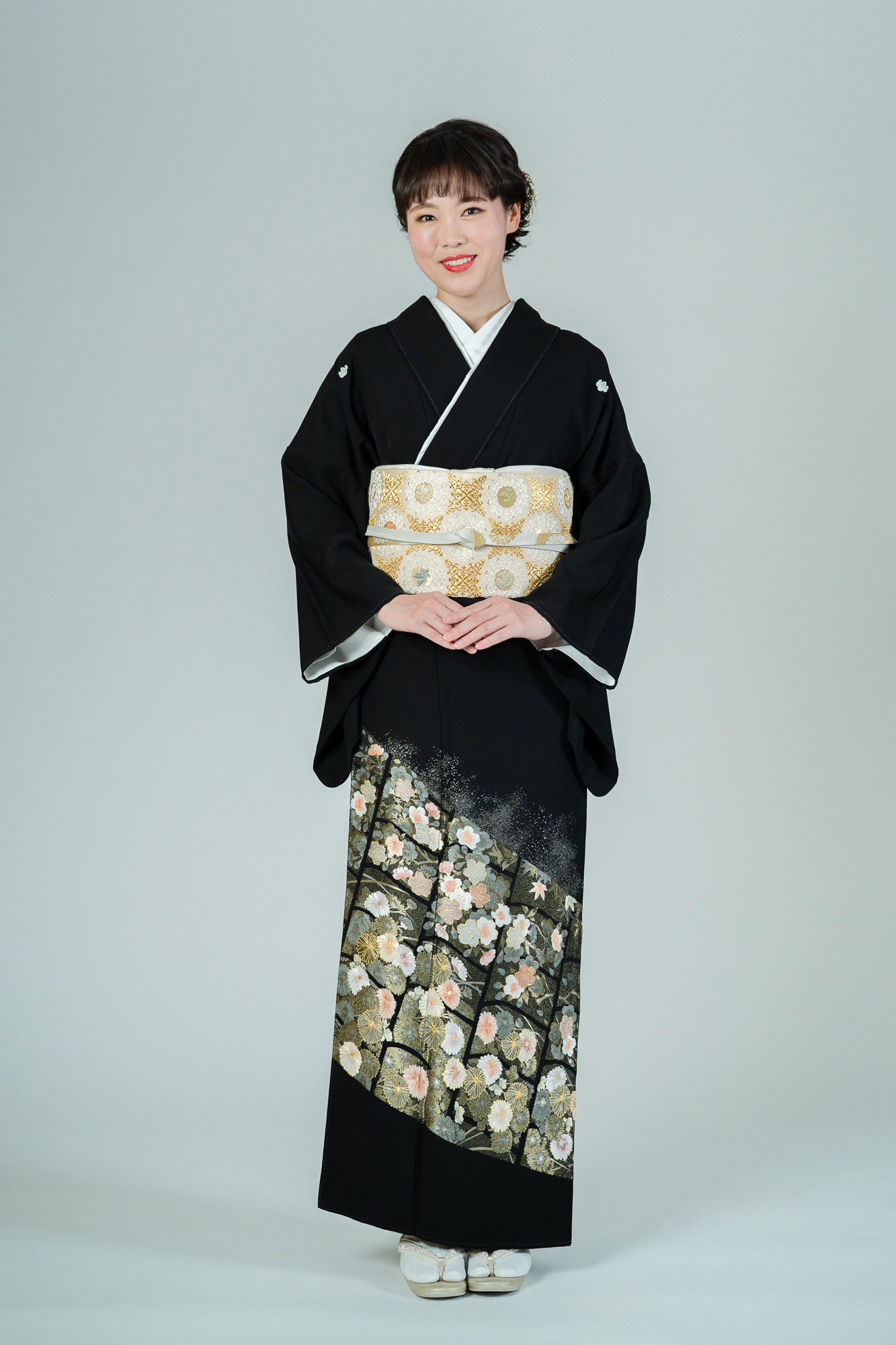 【最高級総刺繍の黒留袖レンタル】山口美術織物謹製　品番：t-680 サイズML 