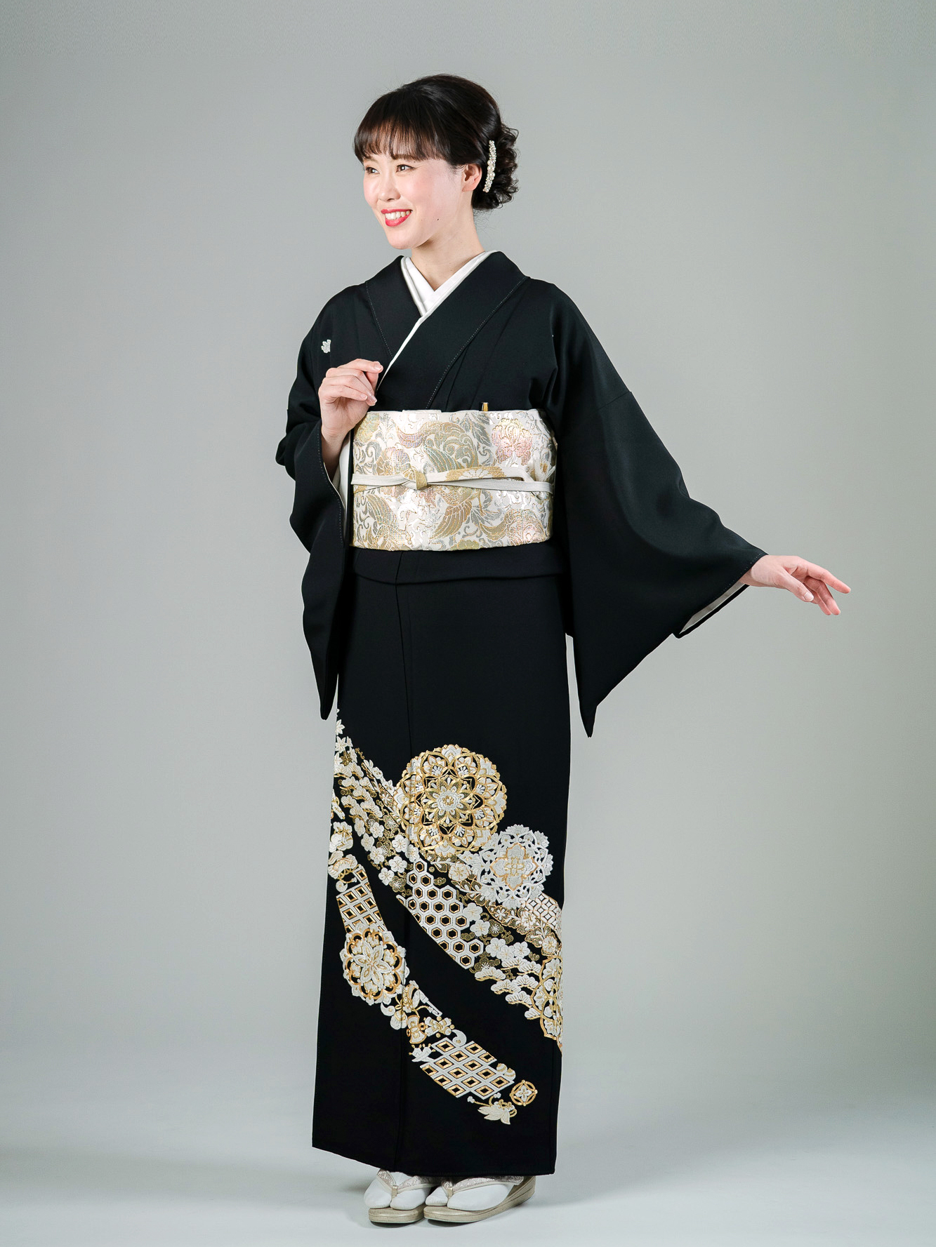 総刺繍から選ぶ結婚式の留袖レンタル｜KIMONO-PRO｜京都の着物レンタル