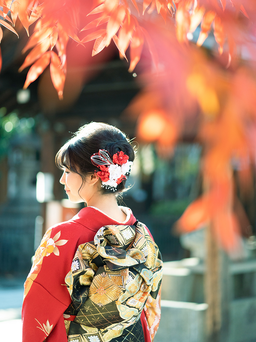 高級の金駒刺繍振袖レンタル赤色・豪華花の古典柄・サイズ 品番k