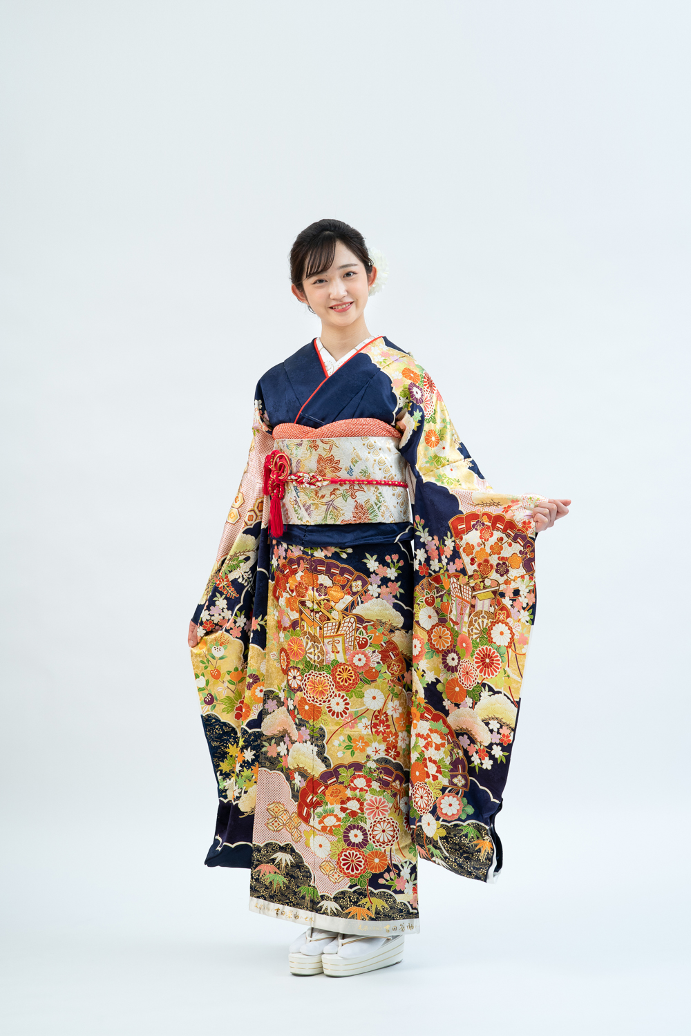 【最高級振袖オーダーレンタル・販売】k-69 紺色 雲取りに檜扇・四季の花 十日町友禅（吉澤）の高級振袖・購入・オーダーレンタル用【紺色・古典柄】