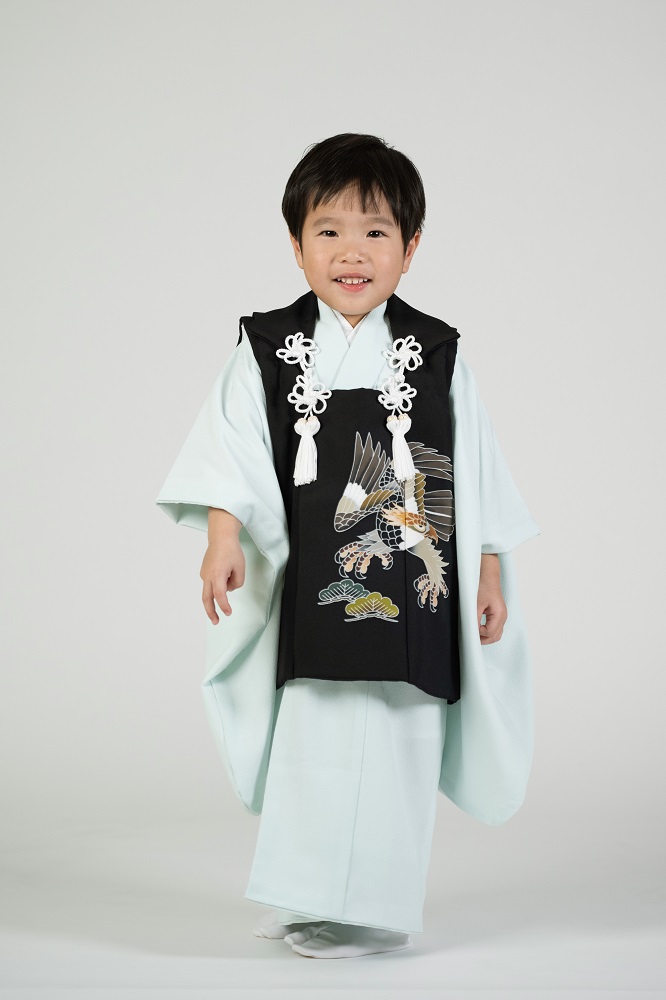 【高級七五三・黒色の正絹被布のみレンタル】品番KD-1005 男の子３才用被布のみレンタル　被布・黒色・鷹