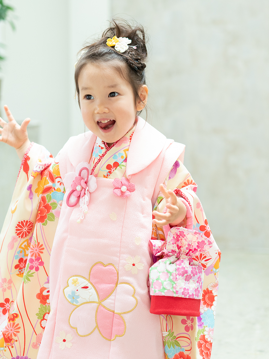 【七五三の着物レンタル】 三才の女の子用被布セット 乙葉ブランドのピンク KD-39番｜KIMONO-PRO（キモノプロ）京都のきものレンタル