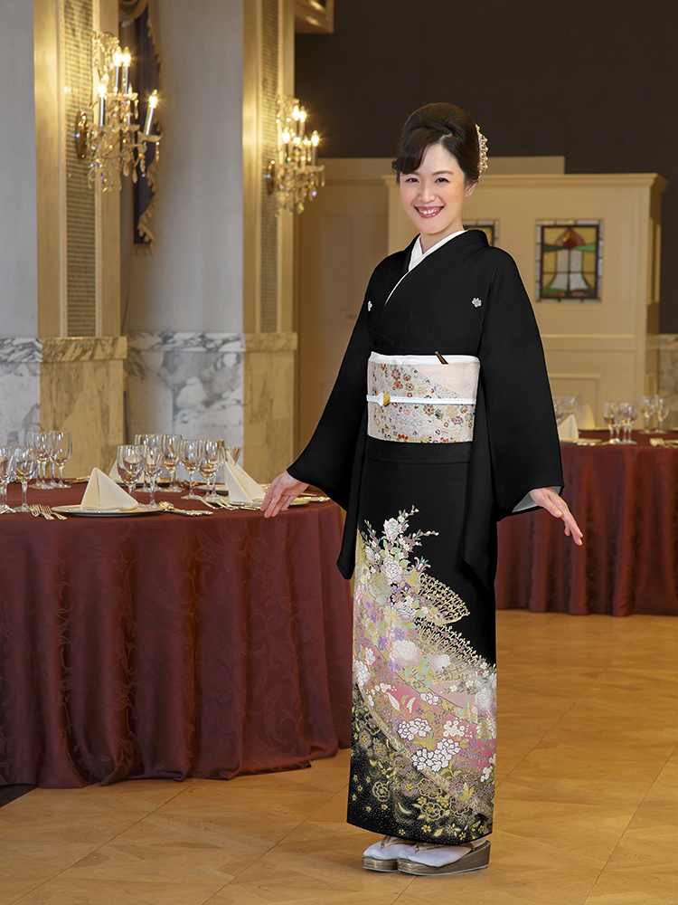 由美ジェンヌの留袖レンタル