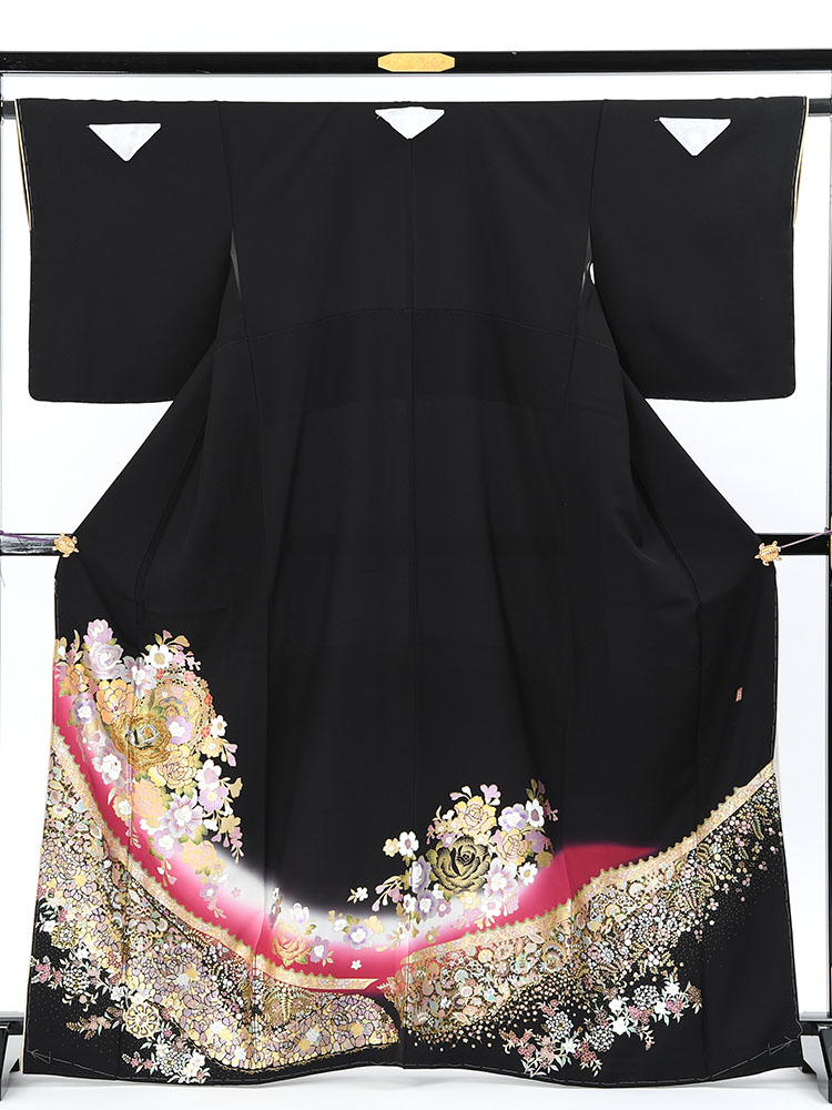 【高級黒留袖レンタル】yumi-katsura-20 桂由美ブランドの黒留袖「花舞曲」 MSサイズ 